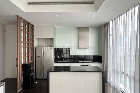 Disewakan Unit Apartemen Verde One 3BR 3Bathroom