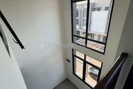 Disewakan Ruko Kantor di BSD Soho Delatinos, Dekat Pintu Tol, Stasiun KRL