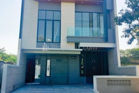 Rumah Dijual di Woodland Citraland Surabaya Barat