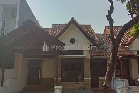 Disewakan Rumah Semi Furnish Taman Gapura Citraland Surabaya Barat