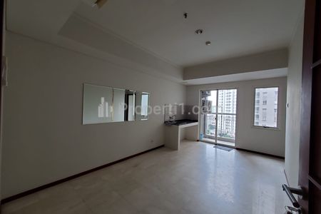 For Sale Unit Apartemen 2+1 BR Kosongan Royal Mediterania Garden | Central Park, Jakarta Barat | 53.5 Sqm | Pool View