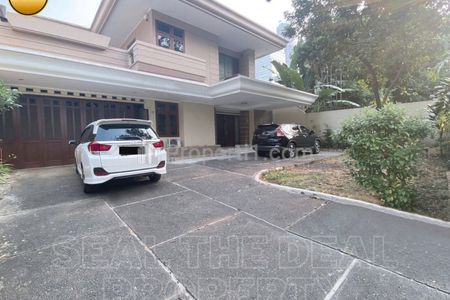 Disewakan Cepat Rumah 2 Lantai di Menteng Jakarta Pusat STD264