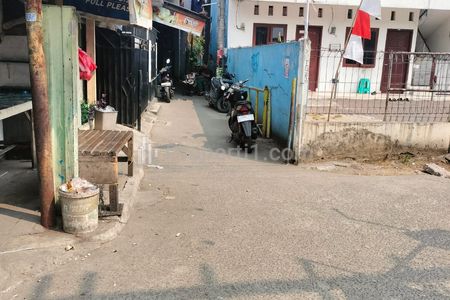Dijual Rumah Bisa Kost & Kios di Jaticempaka Bekasi