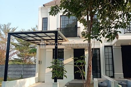 Disewakan Rumah Baru Oakwood Citraland Utama Surabaya Barat