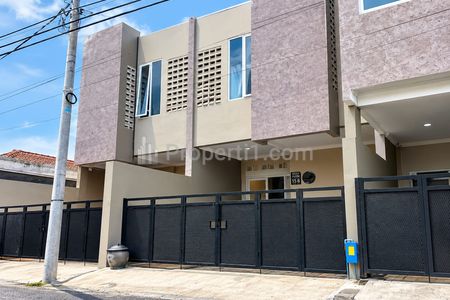 Dijual Kost-kostan Tata Surya Dekat Kampus UNISMA Malang