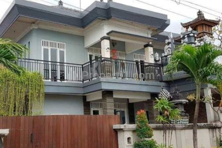 Jual Rumah Strategis dan Nyaman di Medokan Asri Surabaya