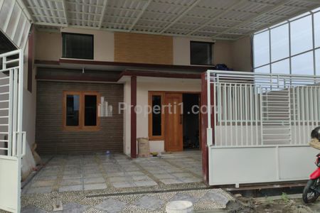 Dijual Rumah Semi Furnished Siap Huni di Tambak Medokan Ayu Rungkut Surabaya
