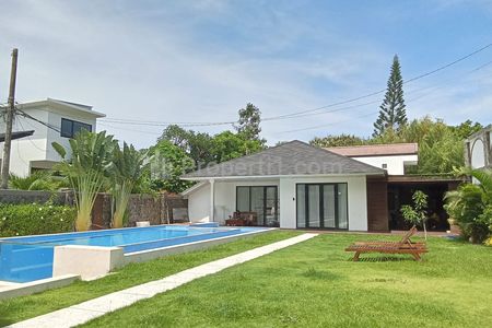 Pool Cozy Villa 4 BR
