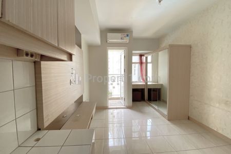 Dijual Apartemen View Kolam Renang The SpringLake Summarecon Bekasi - Studio Semi Furnished
