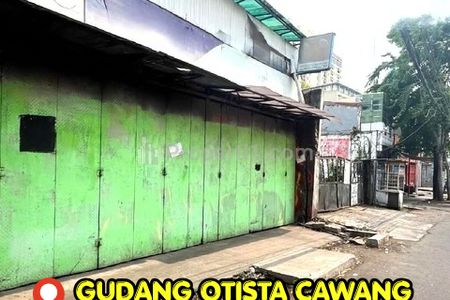 Dijual Gudang di Cawang Jaktim, Cukup Hitung Tanah Lokasi Strategis Akses Jalan Raya Utama