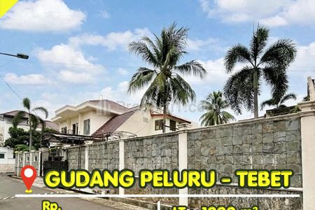Jual  Rumah Komplek Gudang Peluru Tebet Ada Private Pool Jalan 2 Mobil
