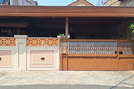Dijual Rumah SHM Cash Only di Peninggaran Timur, Kebayoran Lama Utara, Jakarta Selatan
