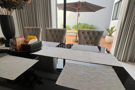 Rumah NYAMAN dengan PRIVATE POOL di Setiabudi Bandung Utara dijual