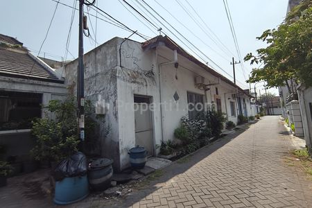 Jual Rumah Lama 1,5 Lantai di Kalongan Lor Surabaya Utara dekat Pelabuhan Perak, Pusat Kota