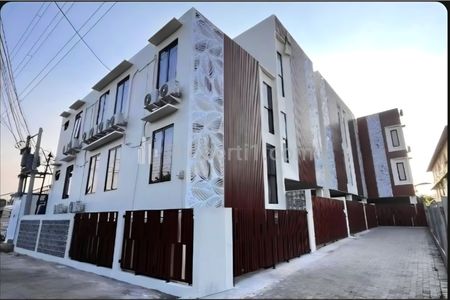 Dijual Kost Eksklusif Ring 1 UI, 13 Kamar, Fasilitas Lengkap Premium, Tersedia Gym, Cafe; Parkir Mobil, Mushola, Coworking Space, Rooftop