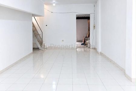 Dijual Ruko Mutiara Taman Palem 3 Lantai, Jakarta Barat