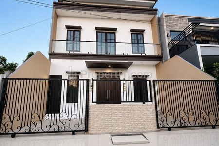 Dijual Rumah Baru 100%  Babatan Pantai Timur, Surabaya
