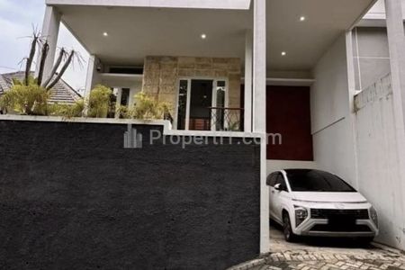 Jual Villa Cantik Private Pool Full Furnished Lokasi Mojorejo Kota Batu