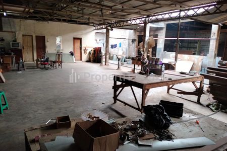 Jual 2 Ruko Gudang/Workshop, Rumah di Bambu Apus, Pamulang, Tangerang Selatan, Banten