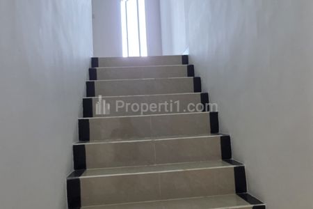 Disewakan Rumah Bumi Marina Emas Keputih Surabaya Timur Jalan Kembar