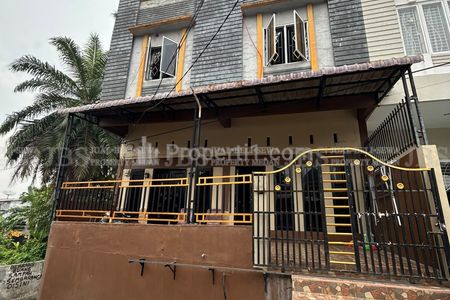 Jual Rumah Hook Kondisi Siap Huni di Brigjend Katamso Gg. Sempurna - Medan
