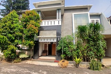 Dijual Rumah Murah Bagus 2 Lantai di Rawalumbu Bekasi Siap Huni Minimalis Modern