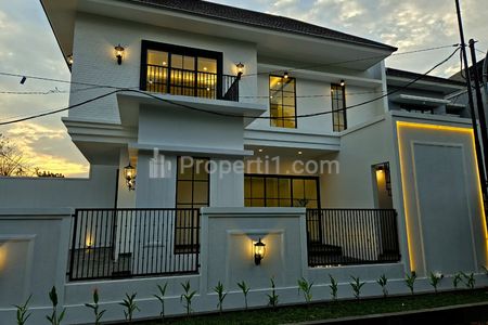 Jual Rumah Modern Syle Rungkut Asri Utara Surabaya Timur Dekat Gununganyar