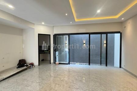 Dijual Rumah Baru Woodland Citraland Surabaya Semua KM Dalam