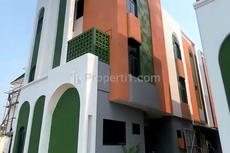 Dijual Kost Ring 1 UI, 12 Kamar, Fully Furnished Premium, Occupancy Tinggi, Desain Modern Futuristik, Manajemen Profesional, SHM