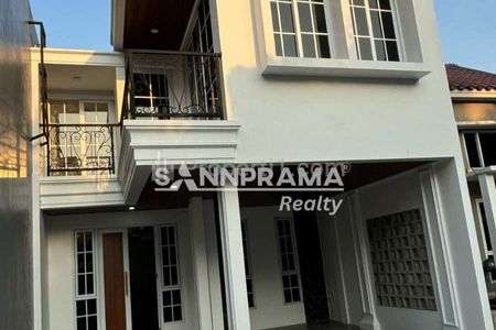 Dijual Rumah Baru 2 Lantai Disain Mewah di Beji Depok