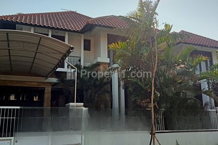 Dijual Rumah Mewah Graha Famili Blok FF Wiyung Surabaya Barat