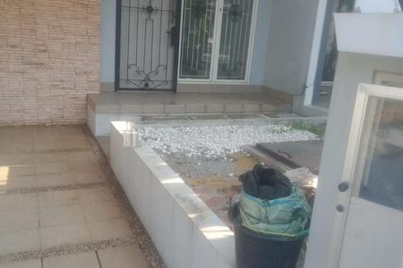 Disewakan Rumah Siap Huni di Harapan Indah Bekasi Cluster Vasana
