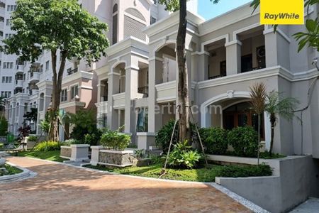 Dijual Apartemen Waterplace Surabaya Barat Aset Lelang Luas 189m2 SHM - Studio Unfurnished