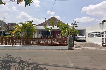 Jual Tanah Strategis Bonus Bangunan di Jl. Taman Siswa Yogyakarta Dekat Kraton, Malioboro