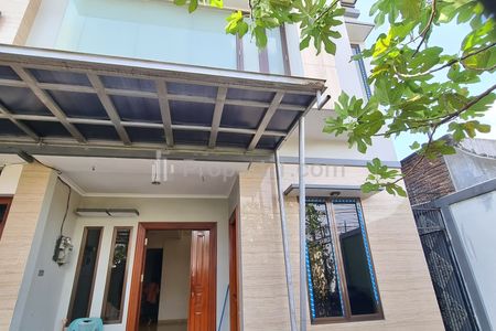Disewakan Murah Rumah 2 Lantai di Kemanggisan Ilir Raya, Jakarta Barat