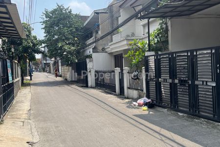 Dijual Rumah Murah 2 Lantai SHM Cash Only di E. Ujung, Palmerah, Jakarta Barat