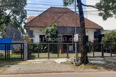 Jual Bangunan Eks. Resto Gaya Kolonial Tanah 902m2 SHM Halaman Luas Lokasi Premium Super Strategis di Sayap Jalan Riau Martadinata Bandung