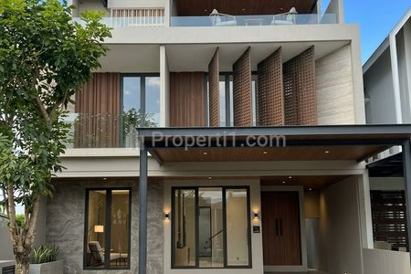 Dijual Rumah Mewah Baru Gress 2 Lantai di Royal Residence, Prifate Lift, Wiyung, Surabaya Barat