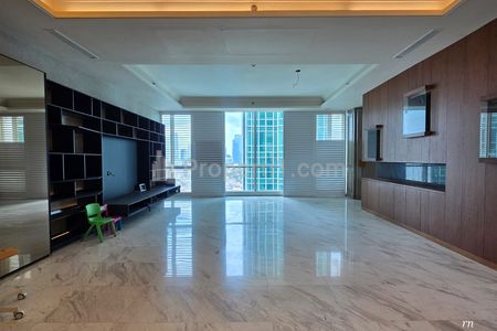 Dijual Apartemen The Peak Sudirman 3BR Semi Furnished