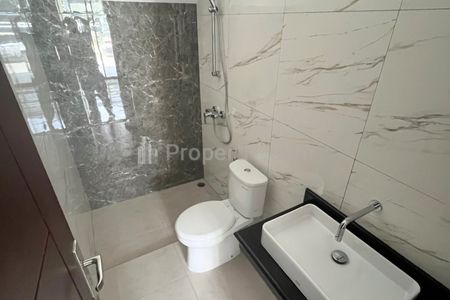 Dijual Rumah Baru Woodland Citraland Surabaya Barat - Spesial Balkony Atas Luas Dekat UC, Fresh Market Citraland, Hokky Buah, Ciputra Hospital