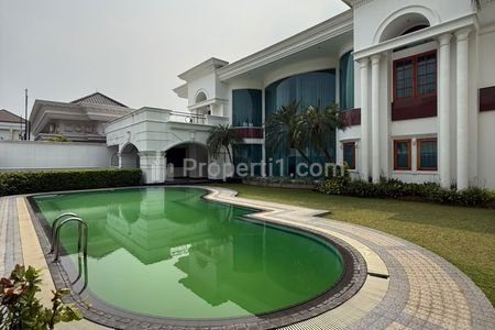 Jual Rumah Mewah di Bukit Golf Pondok Indah, Jakarta Selatan - Bangunan Terawat & Single House