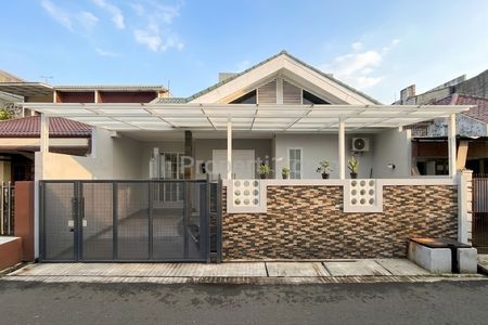 Dijual Rumah Tomang Design Interior Cantik Semi Furnish di Tomang Jakarta Barat