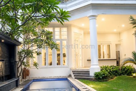 Rumah 2 Lantai Disewakan di Kemang Jakarta Selatan