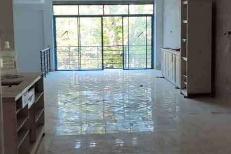 Disewakan Ruko Raya Nginden Gubeng Surabaya Row 3 Mobil Ada Slot Lift
