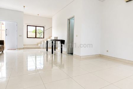 Dijual Rumah 2 Lantai 3 Kamar di Jakarta Garden City Cluster Cassia, Jakarta Timur