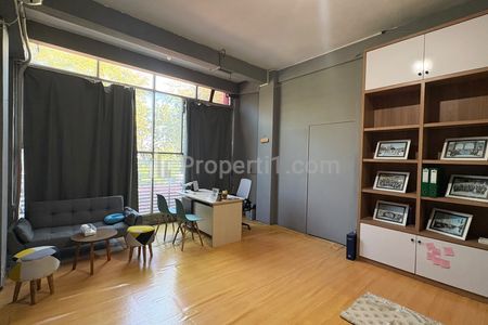 Dijual / Disewakan 2 Ruko Gandeng 3 Lantai Manyar Garden Regency Surabaya Timur