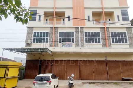 Jual Cepat Ruko Beton Harga Murah Lokasi Strategis Pusat Bisnis di Jalan H. Rais A. Rachman, Pontianak