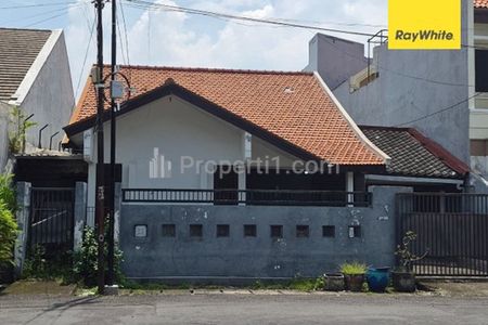 Dijual Rumah Aset Lelang Jalan Medokan Ayu Rungkut Surabaya LT 325m2 SHGB
