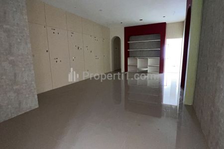 Jual Ruko Gandeng di BSD Kencana Loka, Hadap Jalan Raya Area Ramai Banyak Sekolah dan Perumahan Cluster