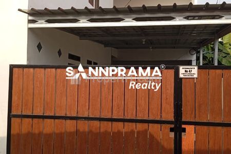 Dijual Rumah Second Sangat Terawat 2 Lantai Daerah Kemang Sari Pondok Gede Bekasi